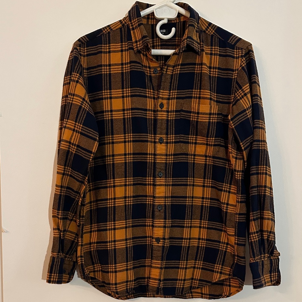 Uniqlo Men's Casual Plaid Flannel Shirt - Navy and Orange